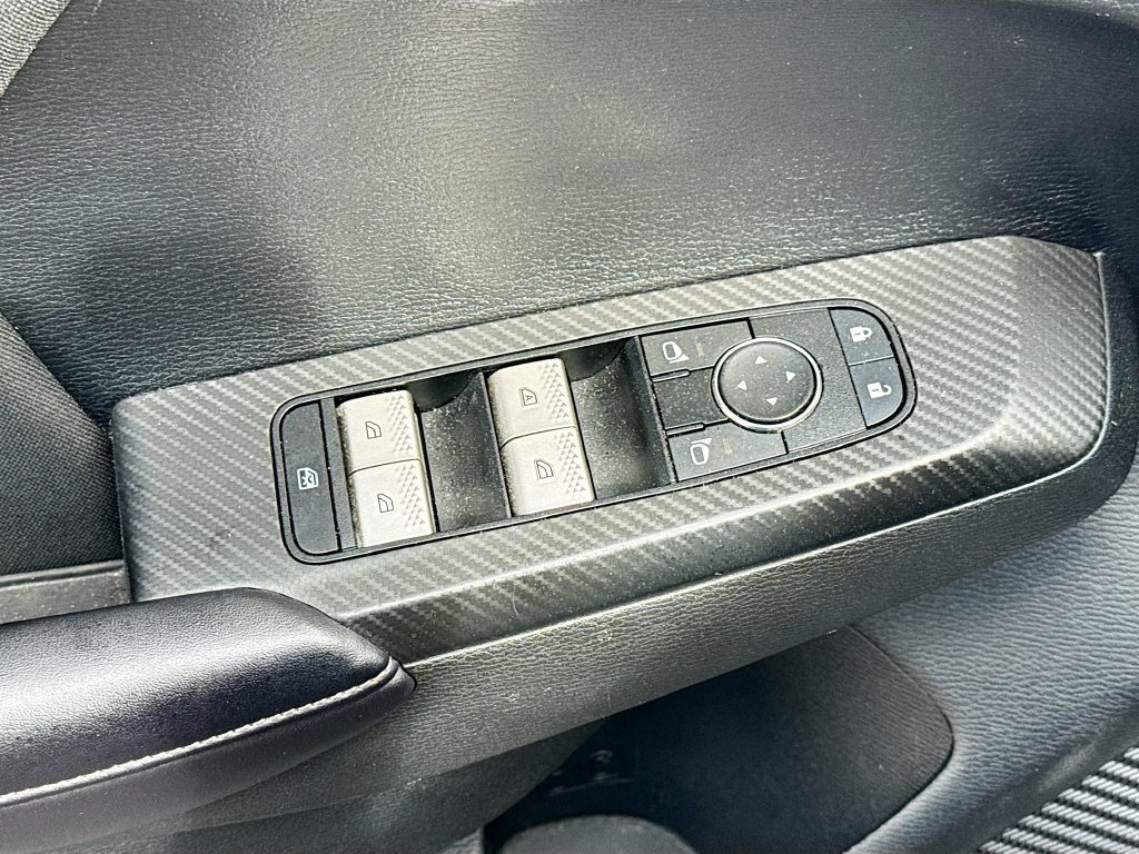 Used 2024 Mitsubishi Outlander ES FWD image 19