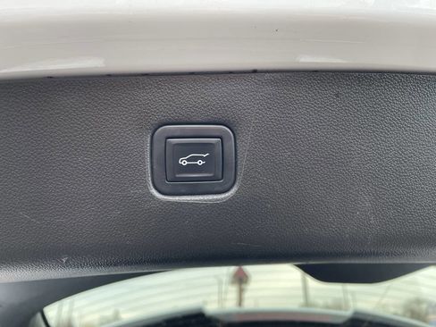 Used 2023 Chevrolet Blazer LT w/ Convenience Package image 6