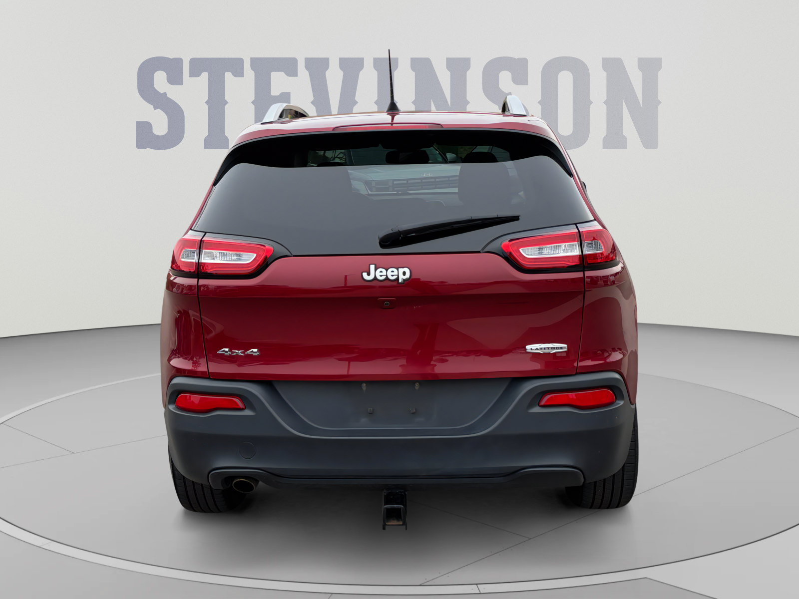Used 2017 Jeep Cherokee Latitude w/ Cold Weather Group AWD/4WD image 4