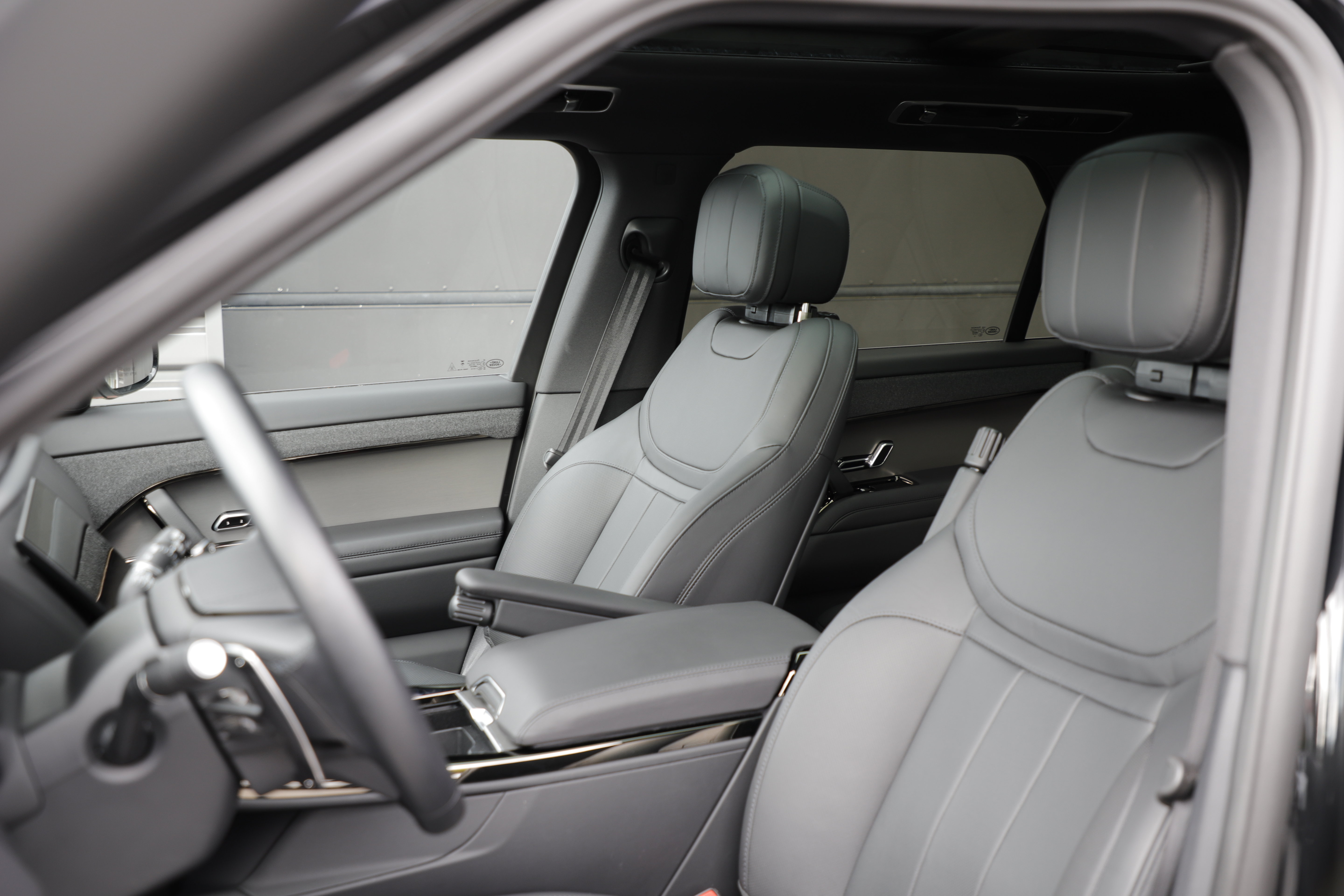 Certified 2025 Land Rover Range Rover Sport Dynamic SE AWD/4WD image 19