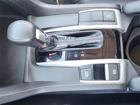 Used 2019 Honda Civic Touring image 20