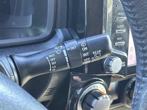 Used 2020 Toyota 4Runner TRD Off-Road AWD/4WD image 30