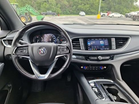 Used 2024 Buick Enclave Premium AWD/4WD image 13