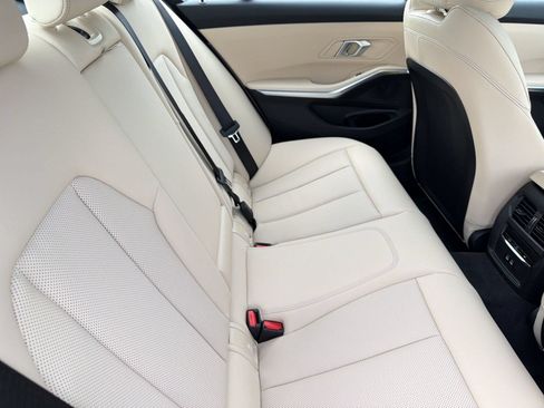 Used 2026 BMW 330i Sedan w/ Premium Package RWD image 30
