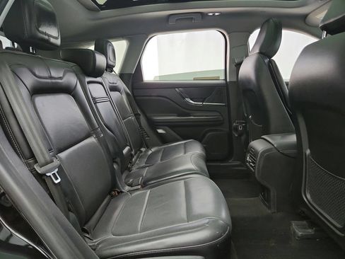 Used 2022 Lincoln Corsair AWD w/ Premium Package image 31