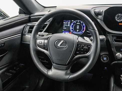 Used 2025 Lexus ES 350 w/ Premium Package FWD image 16