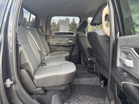 Used 2020 RAM 2500 Big Horn w/ Level 2 Equipment Group image 10