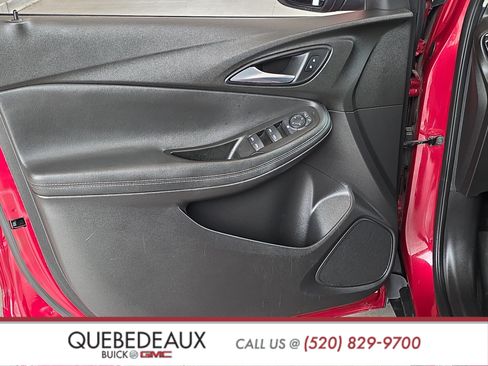 Used 2020 Buick Encore GX Preferred w/ Cold Weather Comfort Package AWD/4WD image 9