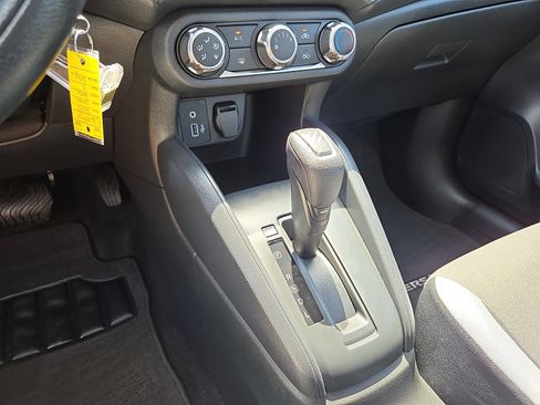 Used 2025 Nissan Versa S w/ Trunk Package FWD image 25