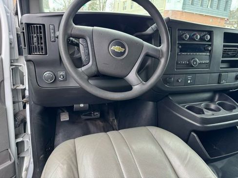 Used 2017 Chevrolet Express 2500 image 14