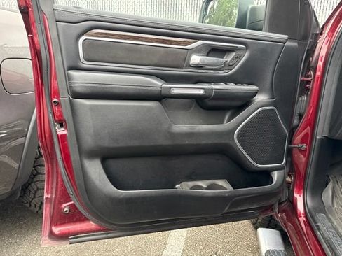 Used 2020 RAM 1500 Laramie AWD/4WD image 10