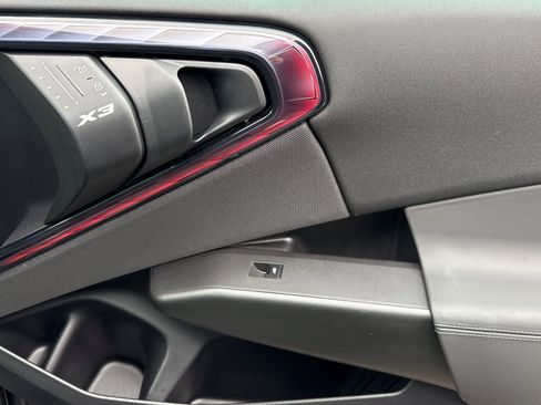 Used 2025 BMW X3 xDrive30i w/ Premium Package image 21