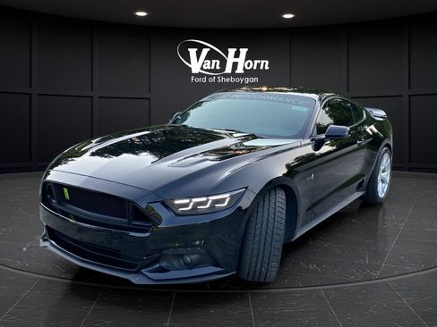 Used 2015 Ford Mustang GT Premium w/ Equipment Group 401A RWD image 3