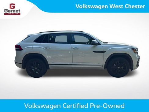 Used 2023 Volkswagen Atlas Cross Sport SEL R-Line AWD/4WD image 7