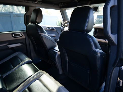 Used 2022 Ford Bronco Wildtrak image 43