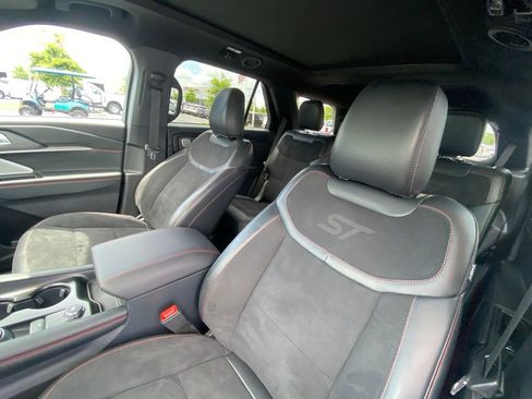 Certified 2025 Ford Explorer ST w/ Sun And Sound Package AWD/4WD image 21