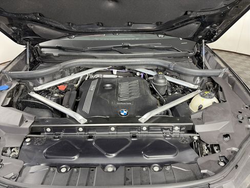 Used 2021 BMW X6 xDrive40i w/ M Sport Package image 48