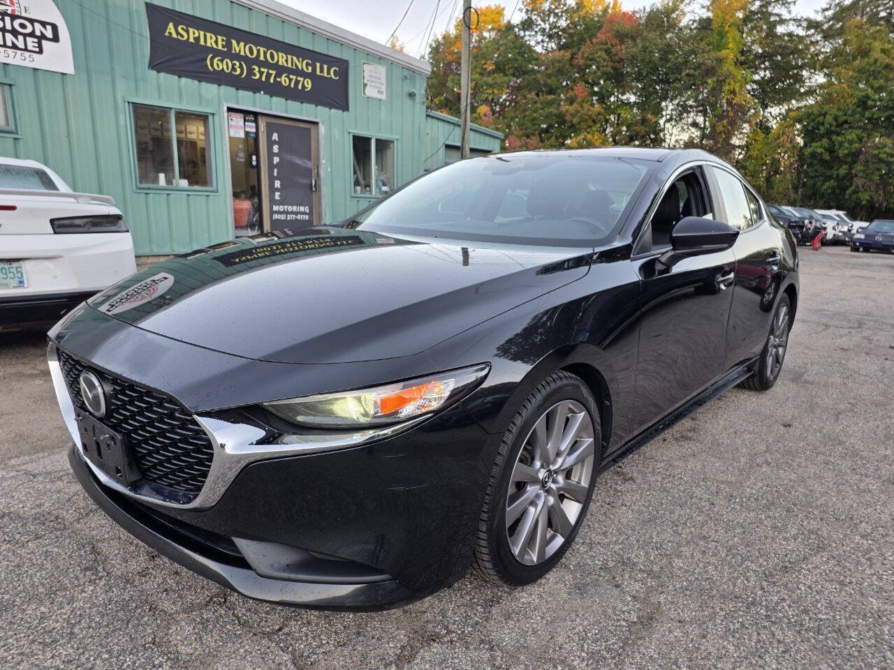 Used 2020 MAZDA MAZDA3 Sedan w/ Select Package FWD image 4