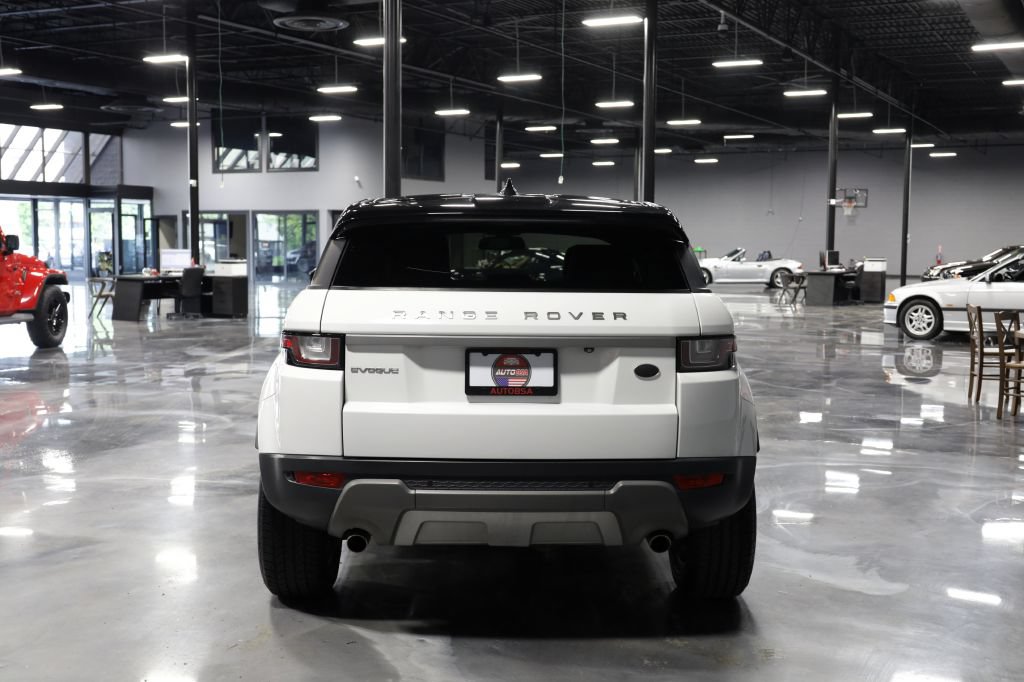 Used 2018 Land Rover Range Rover Evoque SE AWD/4WD image 6