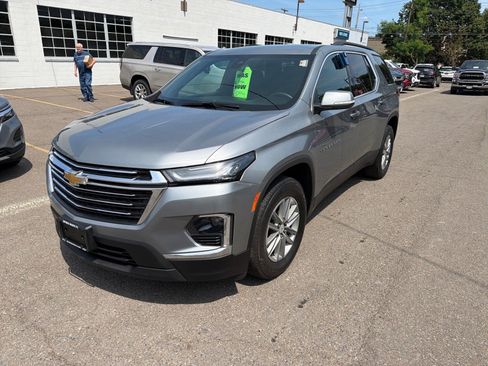 Used 2023 Chevrolet Traverse LT AWD/4WD image 12