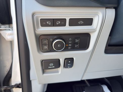 Used 2021 Ford F150 Limited AWD/4WD image 15