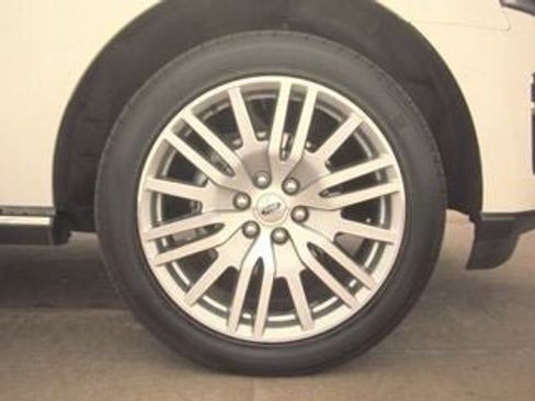 Used 2024 Ford Expedition Limited AWD/4WD image 12