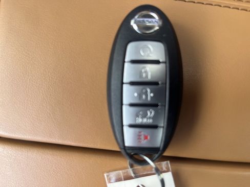 Used 2021 Nissan Rogue Platinum image 29