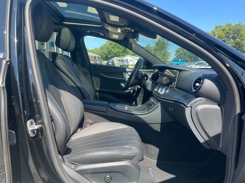 Used 2023 Mercedes-Benz E 350 E 350 4MATIC AWD 4dr Sedan image 12