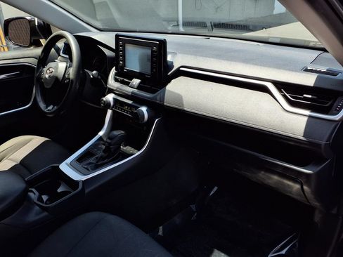 Certified 2020 Toyota RAV4 XLE w/ Carpet Mat Package FWD image 24