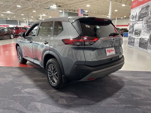 Used 2023 Nissan Rogue S AWD/4WD image 5