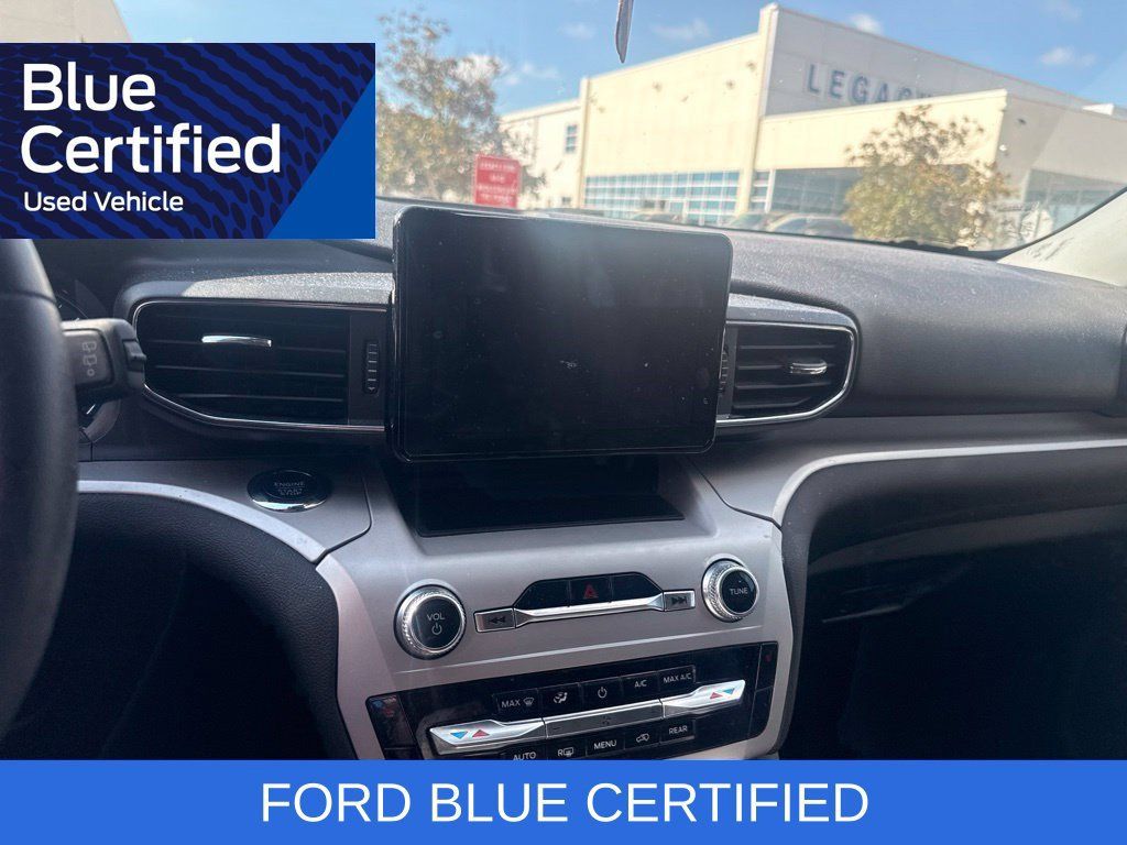 Certified 2023 Ford Explorer XLT w/ Equipment Group 202A RWD image 10