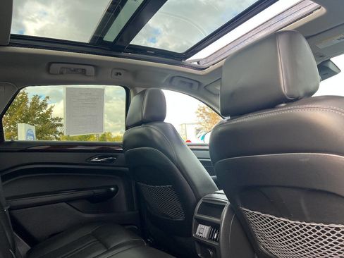 Used 2014 Cadillac SRX Luxury w/ Driver Awareness Package image 27