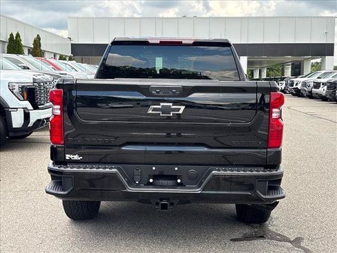 Certified 2026 Chevrolet Silverado 1500 Custom w/ Turbomax Blackout Package AWD/4WD image 5