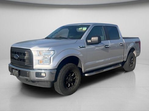 Used 2017 Ford F150 XL w/ Equipment Group 101A Mid AWD/4WD image 14