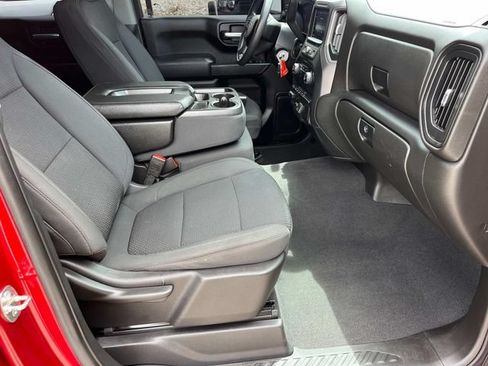 Used 2021 Chevrolet Silverado 1500 Custom Trail Boss AWD/4WD image 24