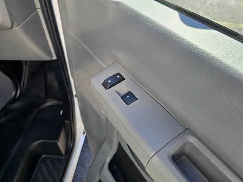 Used 2024 Ford E-350 and Econoline 350 Super Duty w/ Power Windows & Locks Group image 37