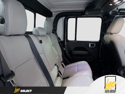 Used 2023 Jeep Gladiator Mojave w/ LED Lighting Group image 27