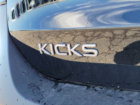 Used 2025 Nissan Kicks SR image 6