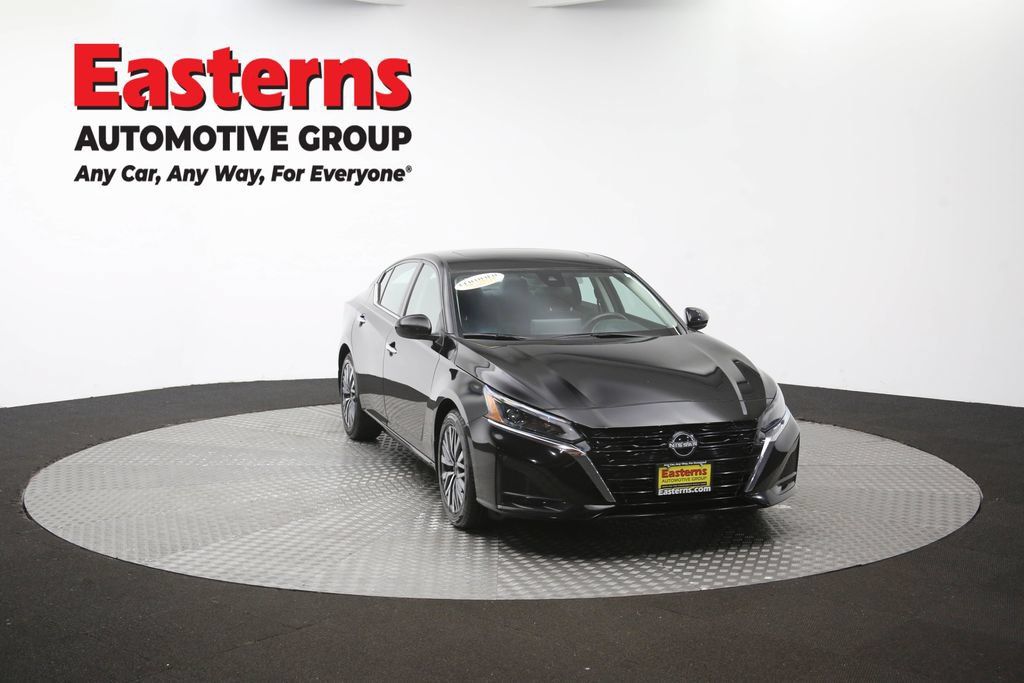 Used 2024 Nissan Altima 2.5 SV w/ SV Premium Package FWD image 52