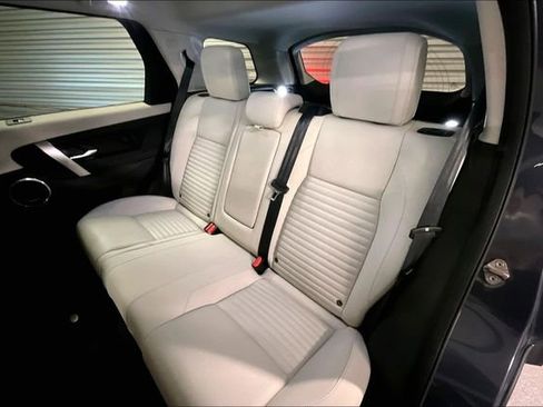 Certified 2025 Land Rover Discovery Sport S image 17