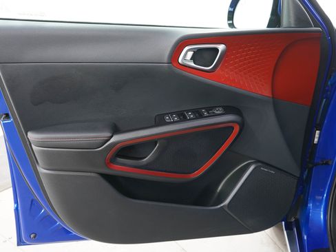 Used 2024 Kia Soul GT-Line w/ GT-Line Technology Package FWD image 20