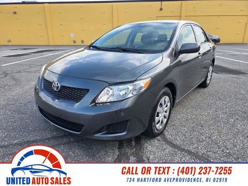 Used 2010 Toyota Corolla LE FWD image 1