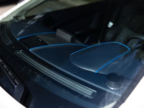 Used 2016 Aston Martin DB9 GT RWD image 11
