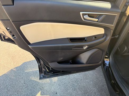 Used 2018 Ford Edge SEL w/ Equipment Group 201A FWD image 35