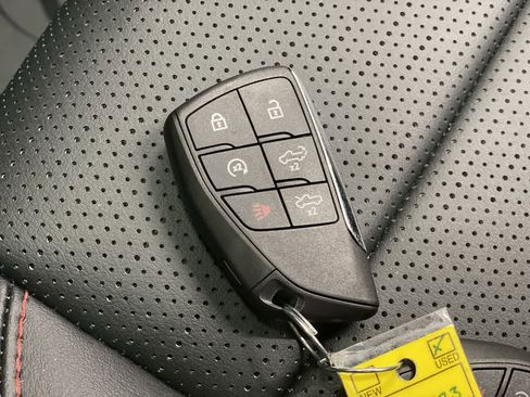 Used 2025 Chevrolet Silverado EV RST AWD/4WD image 26