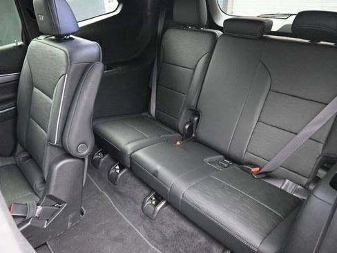 Used 2026 Buick Enclave Sport Touring AWD/4WD image 42