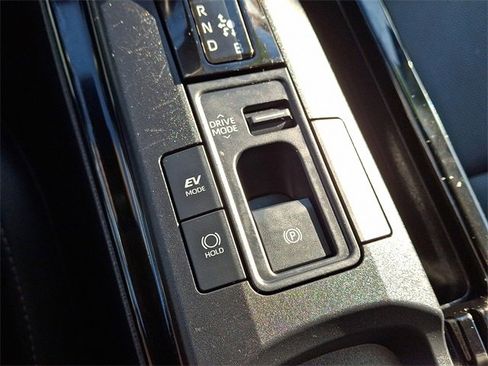 Certified 2024 Toyota Prius Limited image 26