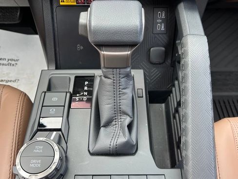 New 2026 Toyota 4Runner Limited AWD/4WD image 27