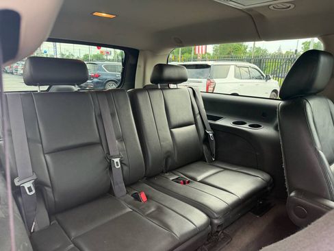 Used 2014 Cadillac Escalade ESV Luxury AWD/4WD image 24