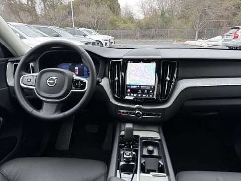 Certified 2025 Volvo XC60 B5 Plus w/ Climate Package image 30